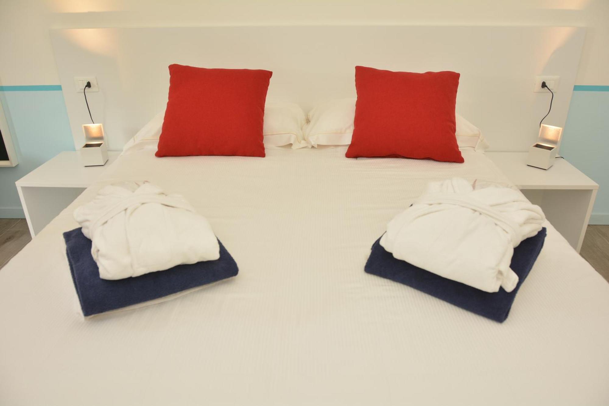 Golfo Del Sole Hotel & Holiday Resort Follonica Extérieur photo